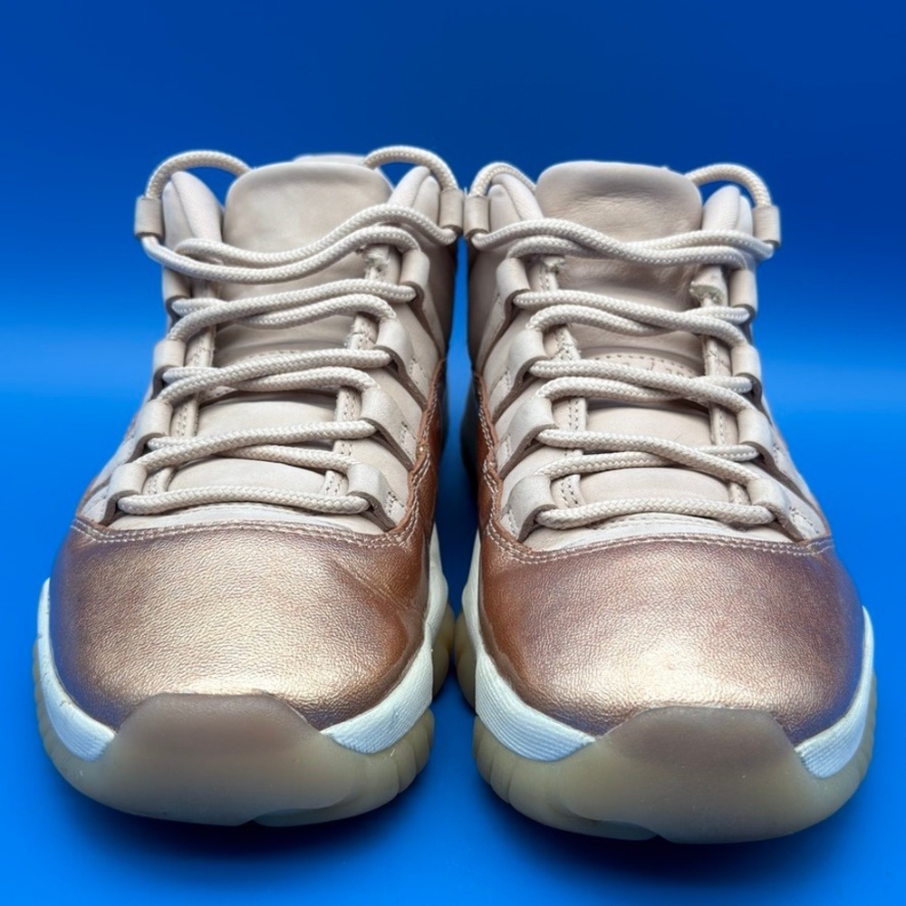 Air Jordan 11 Retro Womens "Rose Gold" Sail/Metallic Bronze AH7860-105 Size 8.5W - Picture 3 of 11